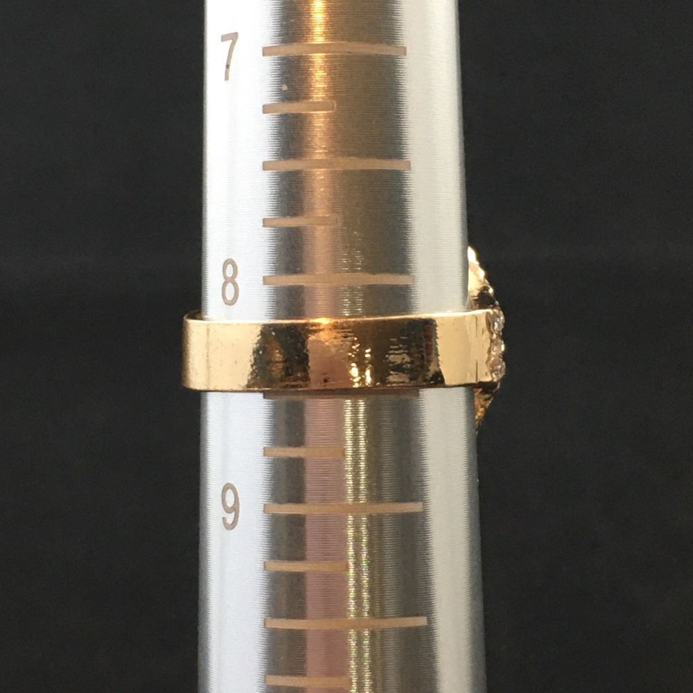 Royal Ring - Picture 3 of 3